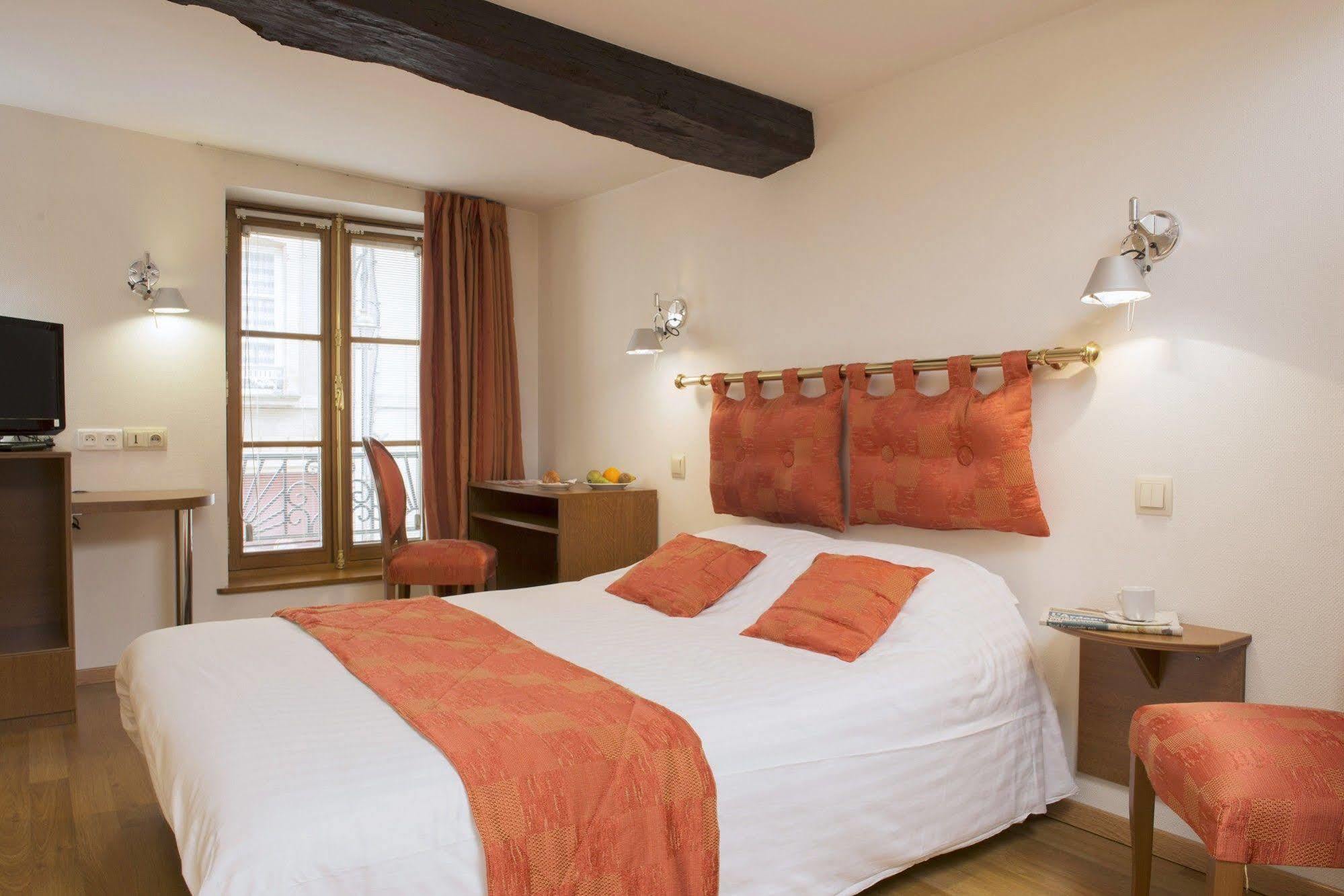 Le Saint Michel Hotel Sedan Exterior photo